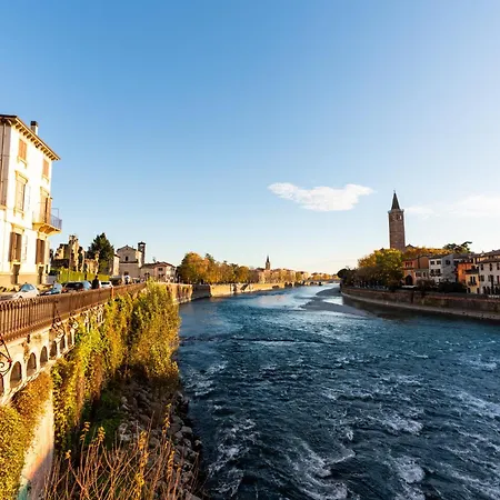 Oda ve Kahvaltı La Finestra Sul Ponte By Postcardsfrom Verona